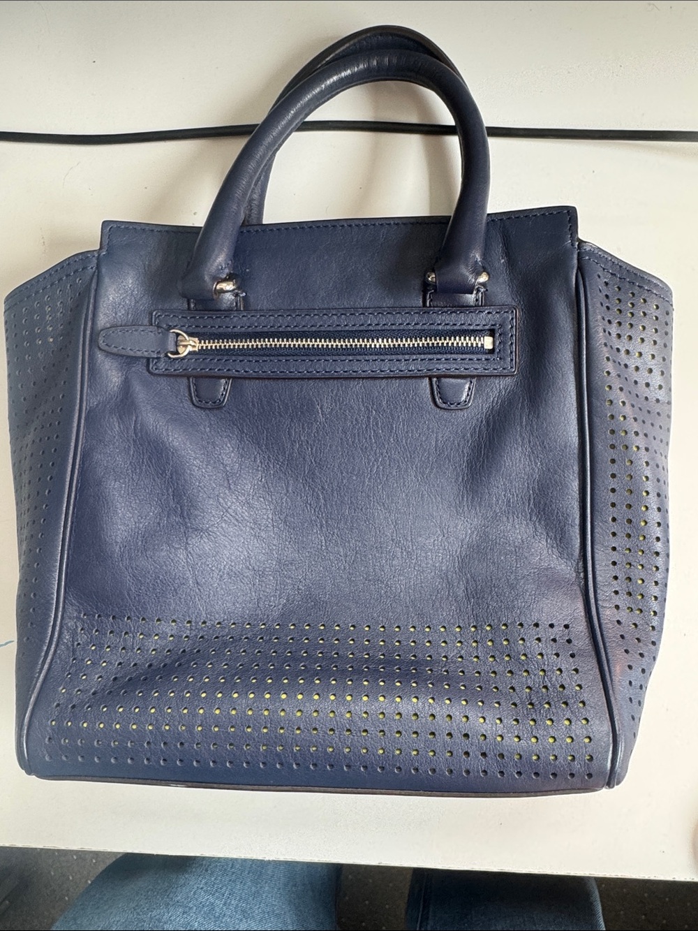 Coach Legacy Mini-Tanner tote in navy blue with yellow accent - Picture 2 of 4